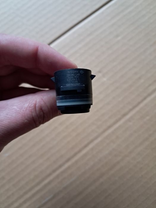 Катафот відбивач парктроник замок противотуманки туманка Nissan Rogue