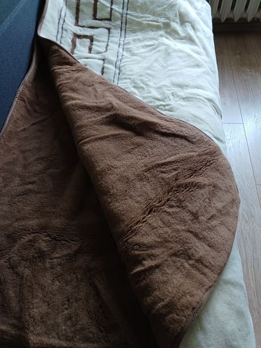 Kołdra wełniana Woolmark 160x200 + 2 koncentraty do prania wełny