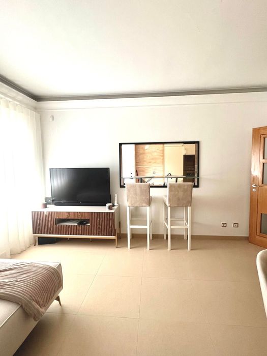 Casa T1 para Alugar em A-da-Beja / Amadora / Lisboa