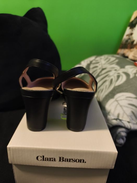 Buty czółenka - Clara Barson - 38 czarne