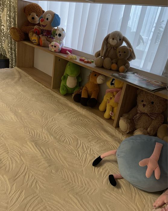 Двохярусне ліжко