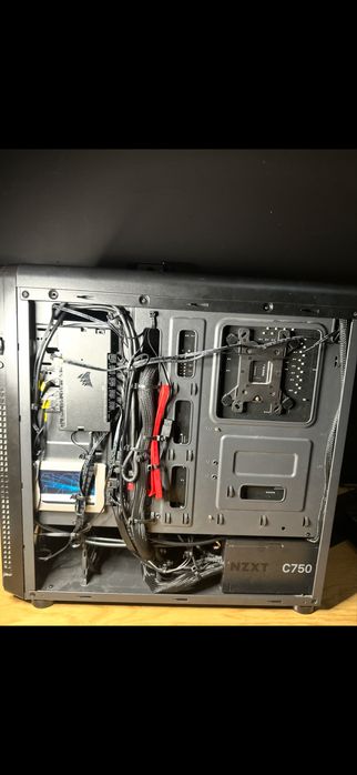 Komputer gamingowy do gier pc