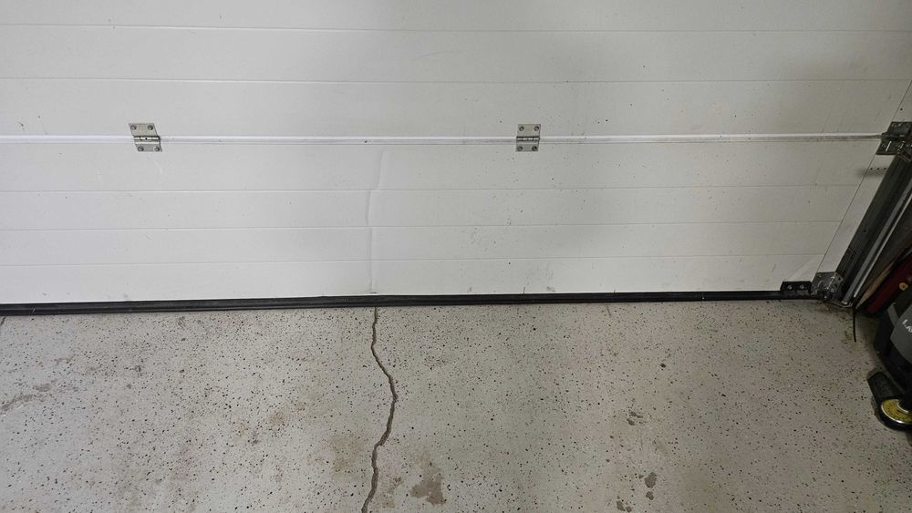 Brama segmentowa Hormann 5000x2250 biała bez napędu