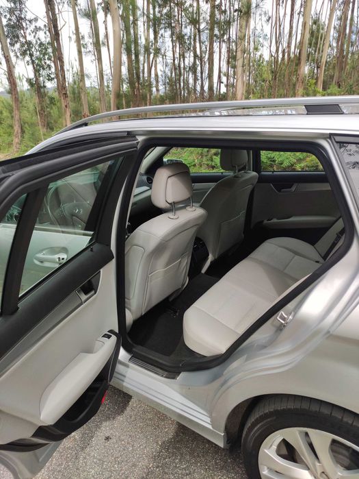 Mercedes-Benz C 200 — fotografia 9