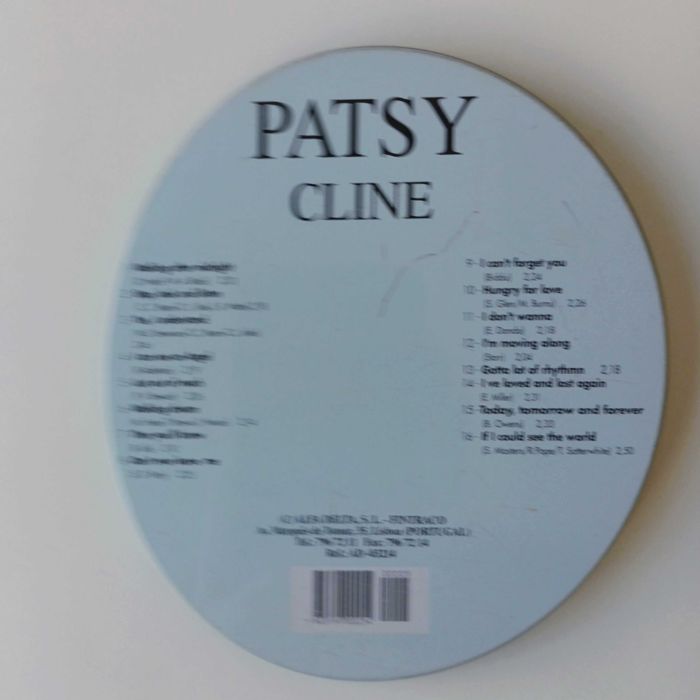 CD - Patsy Cline  - Em muito bom estado de conservação.424933458497382401