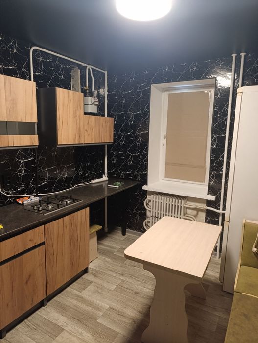 Сдам 1 кв Аэропорт Гагарина 5000 гр.