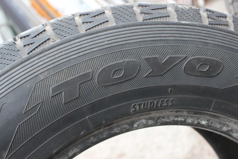 265-65-R17 TOYO OBSERVER + TOYO TRANPATH S1 поштучно 1шт зимняя резина