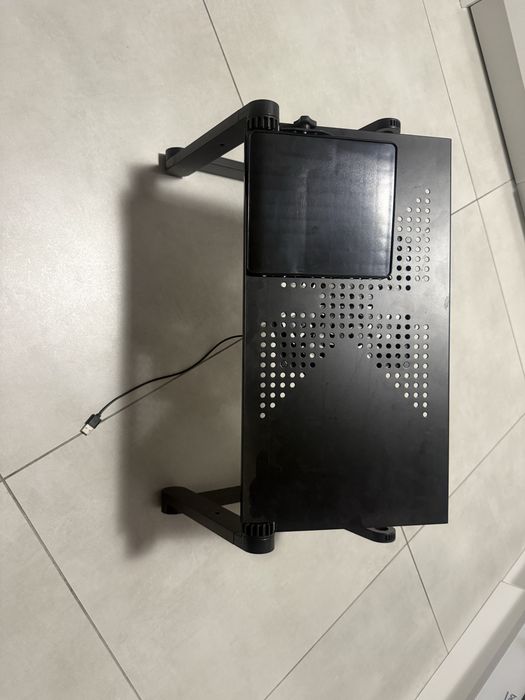 Podstawka chlodzaca  pod laptopa