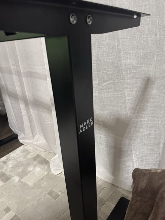 Stelaż elektryczny do biurka podnośnik