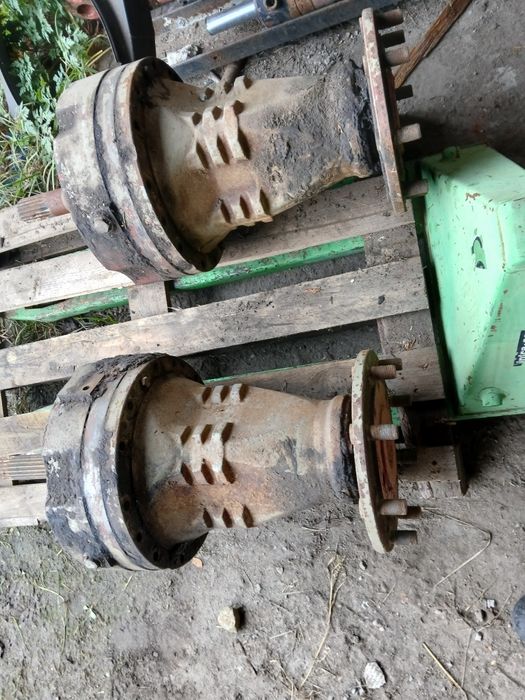 Zwolnice ursus c 385, zetor 8011.