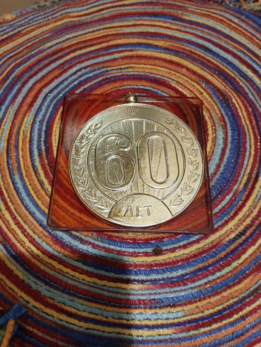 Галстуки фирменные,бабочки