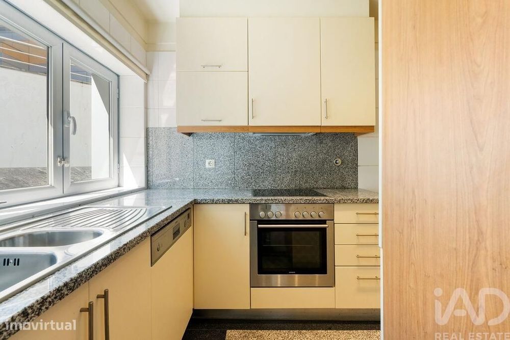 Duplex T1 em Campanhã de 82,1 m2