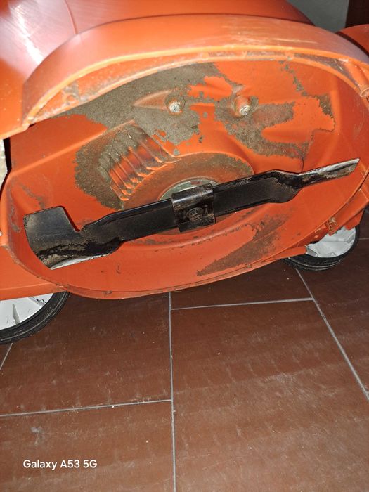 Máquina relva eléctrica Stihl RME 235