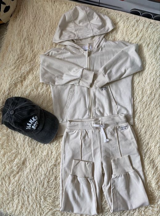 Костюм р 98-104,ціна 150 грн