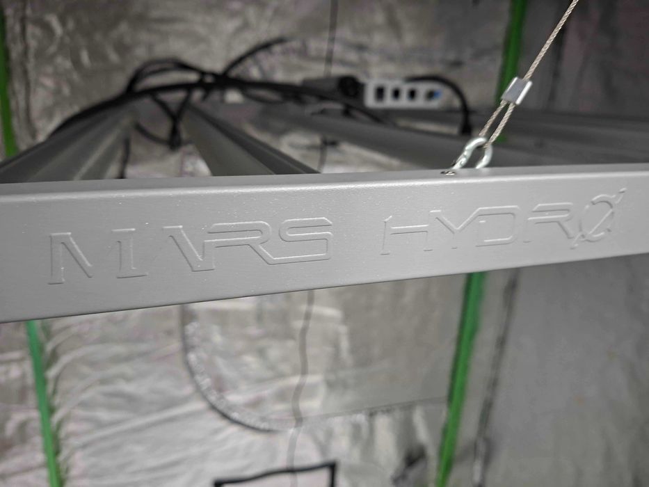 Lampa Mars Hydro FC 4800 do profesjonalnego wzrostu roślin indoor