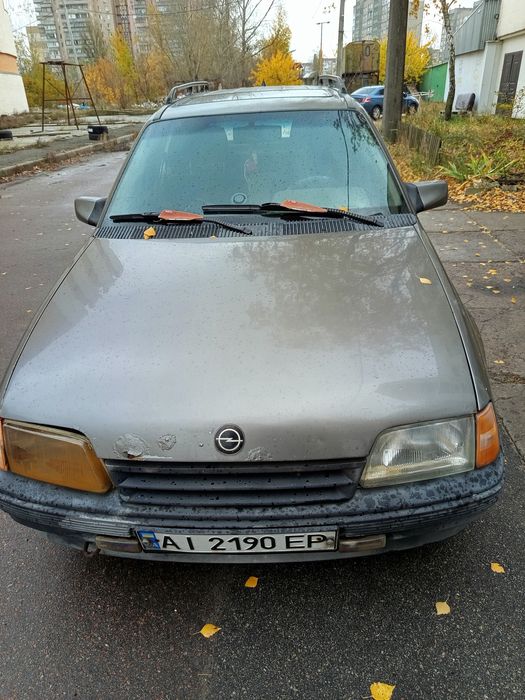 Продам Опель кадет