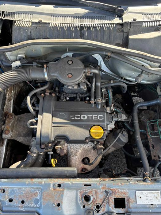 Carro Opel Corsa 2001 — photo 4
