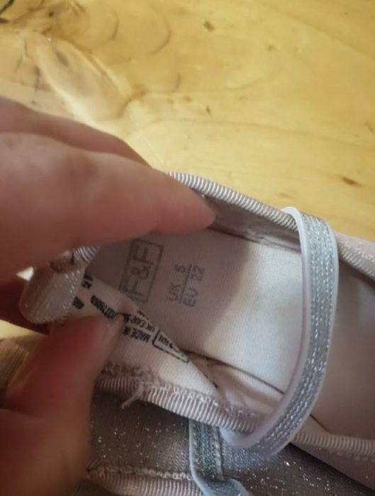 Туфельки святкові, блискучі