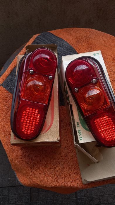 Farolin renault 4L varios  preços  ler anúncio