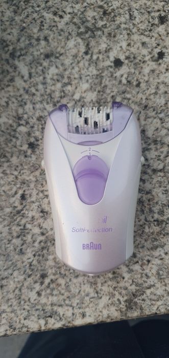 Vendo depiladora para senhoras,  da marca BRAUN usada.
