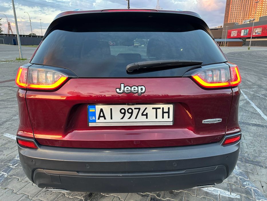 jeep cherokee продаж