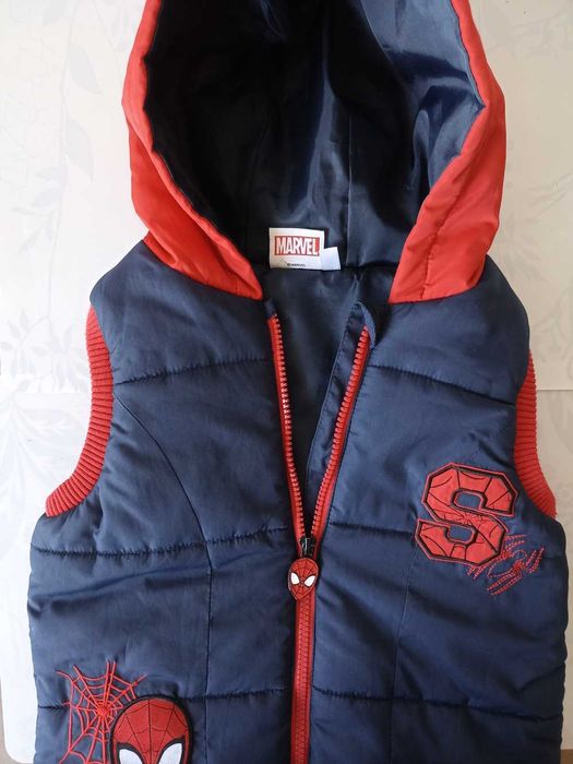 Жилетка  с пауком spiderman Marvel