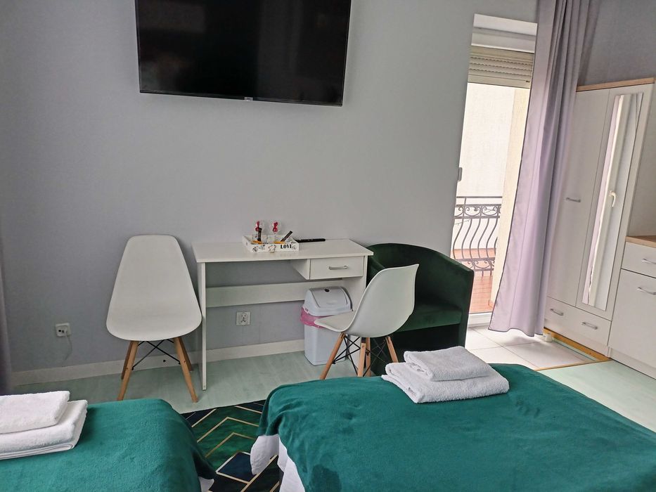 Komf.pokoje z łazienką, aneksem kuch.smart TV,netflix