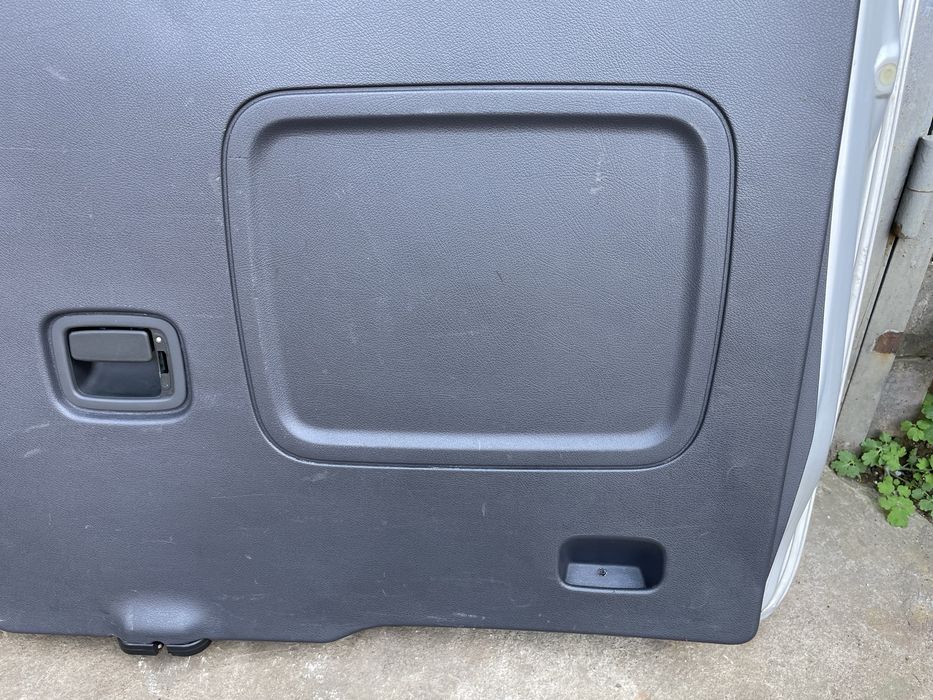 Карта задней двери ляда на VITO-VIANO W 639