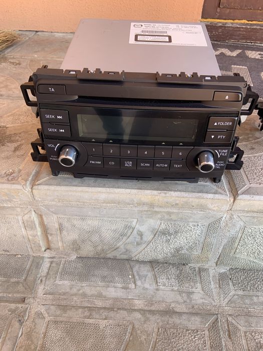 Продам штатну магнітолу Mazda CX-5