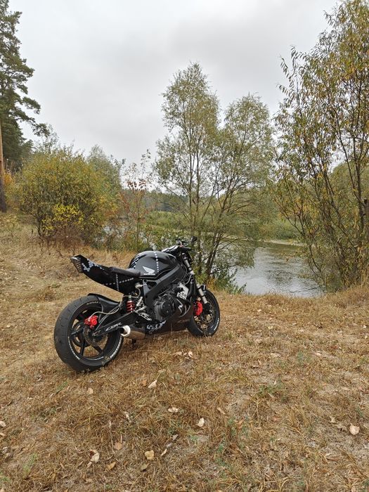 Honda cbr 919 rr