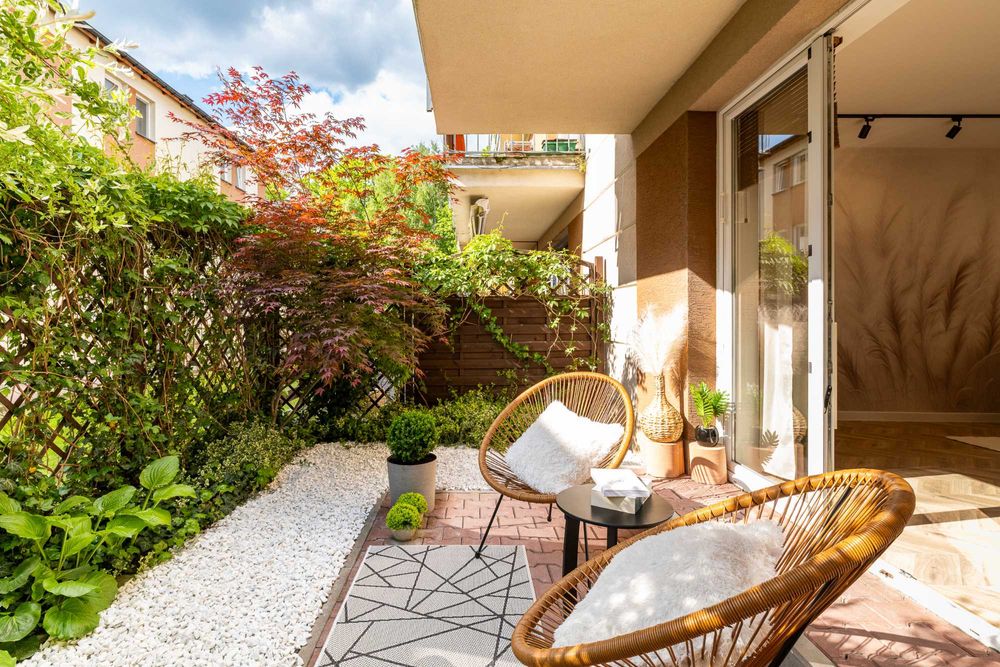 NOWA CENA! Apartament z ogródkiem, Garaż na 2 auta, Komórka lokatorska