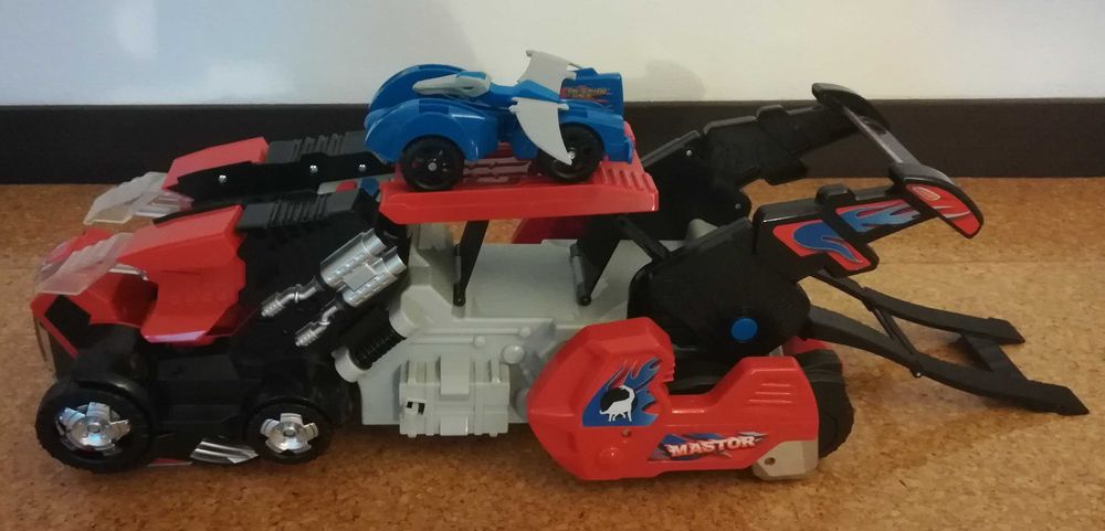 Camião transformer MASTOR com 45cm de comprimento