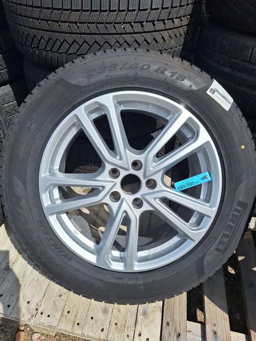 Koła zimowe Audi Q5  235 60r18