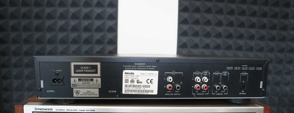 Пишущий СД проигрыватель PHILIPS CDR 765