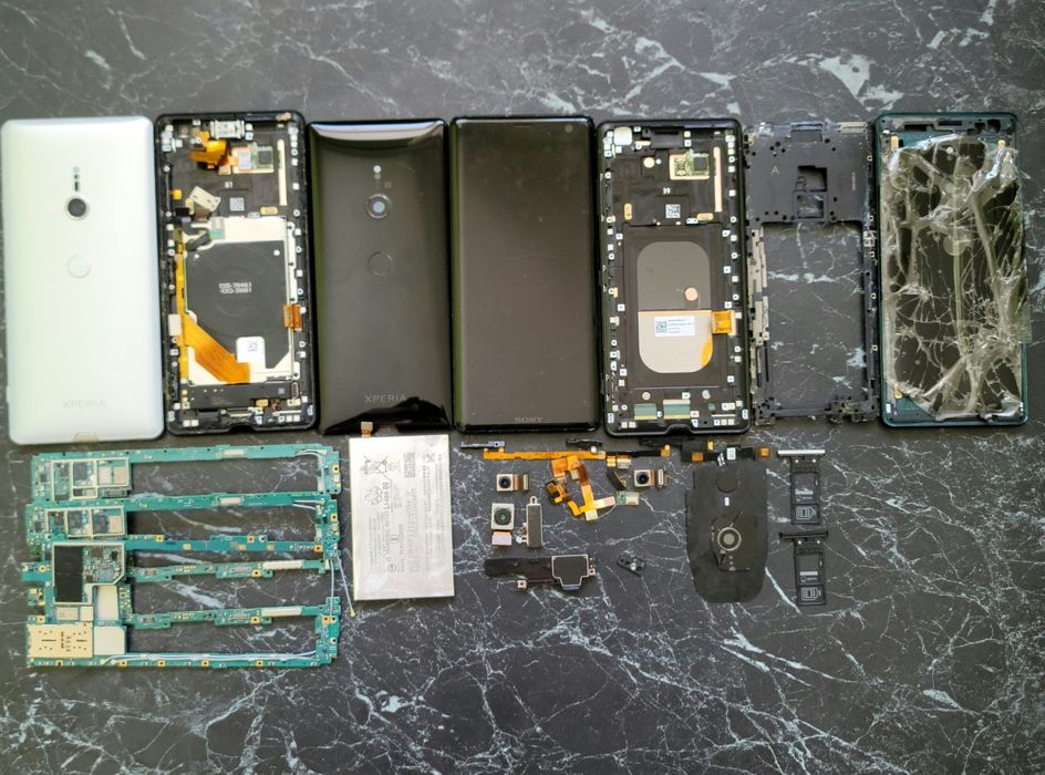 Запчастини до телефонів Sony Xperia