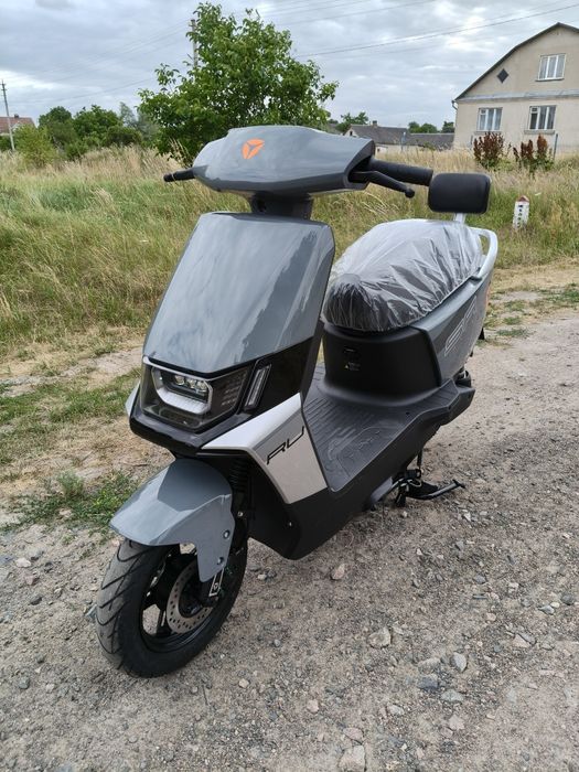 Електроскутер Yadea Rubin 1500W