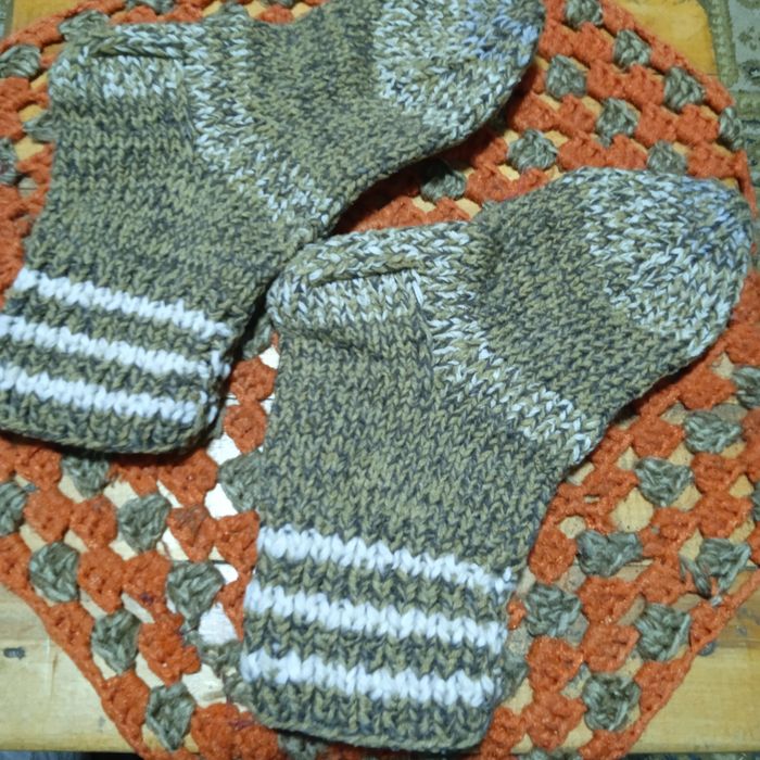 Простенькі, тепленькі шкарпетки