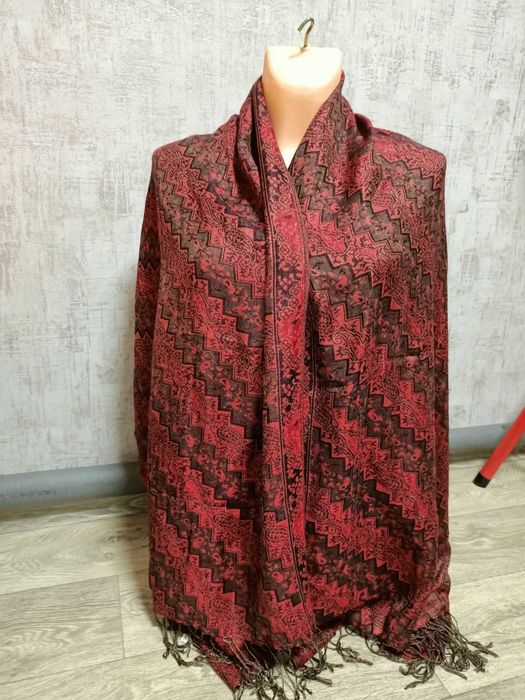 Палантин шарф 70 см на 175 см 100% вискоза