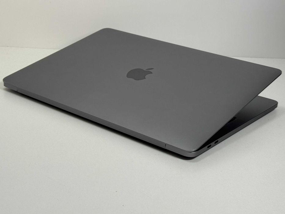 Apple MacBook Pro 13 2019 TouchBar - i5 8GB RAM / 128GB SSD - 87% Kondycji baterii - Gwarancja -