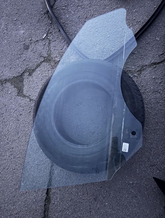 Tesla Model Y 2020 - 2025 скло, ручка, карта, замок, проводка