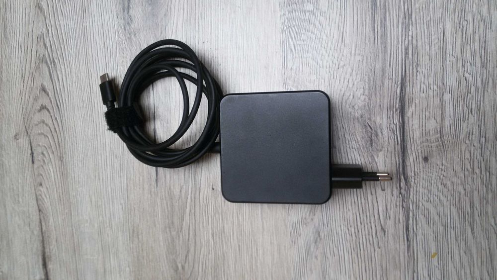 Ładowarka 65W USB-C do laptopa