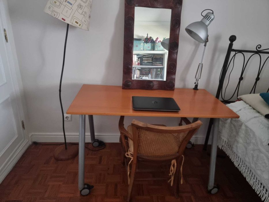 Secretária como nova