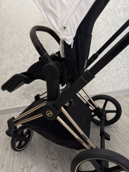 Коляска 2 в 1 Cybex Priam 4.0 Lux Rose Gold