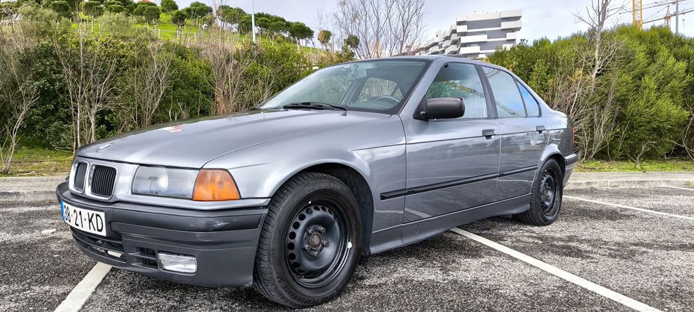 Bmw E36 318 is .