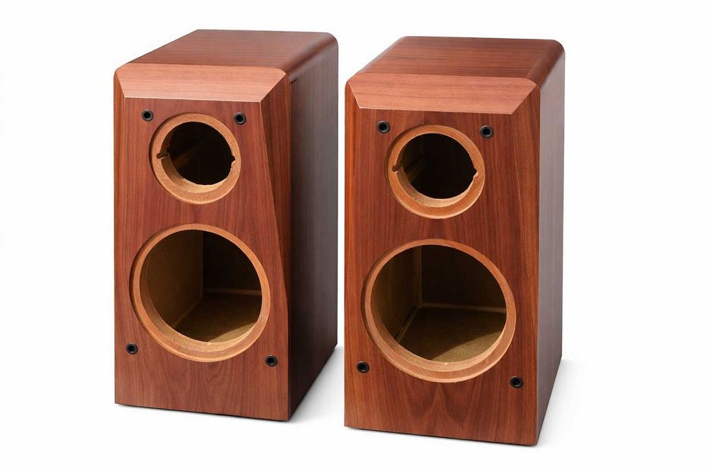 Obudowy kolumn  6,5" – naturalny fornir  pod SB Acoustics Satori MW16P