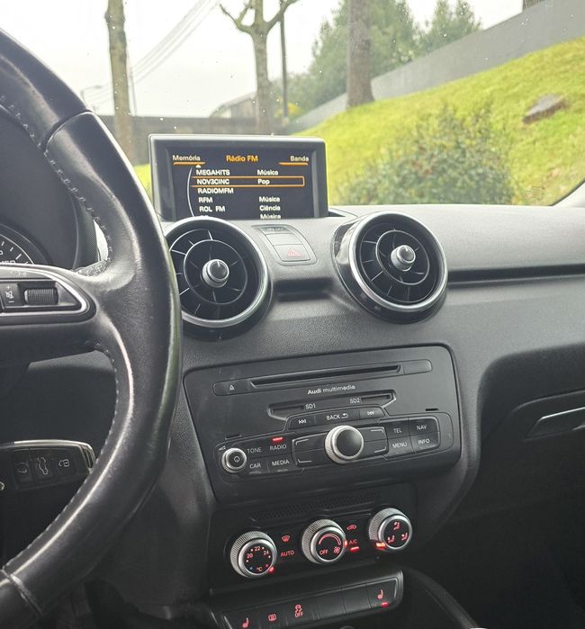 Audi A1  S. Line - 1.2 TFSI