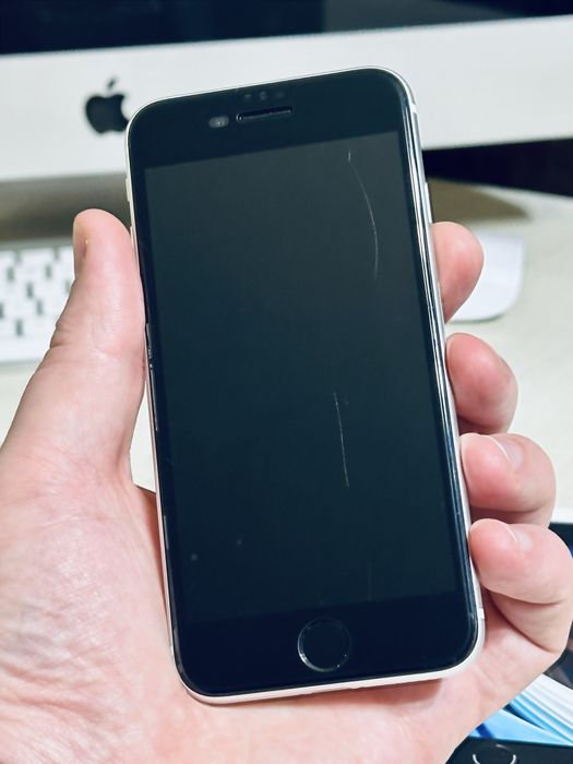 Apple IPhone SE 2020 64gb neverlock КОМПЛЕКТ