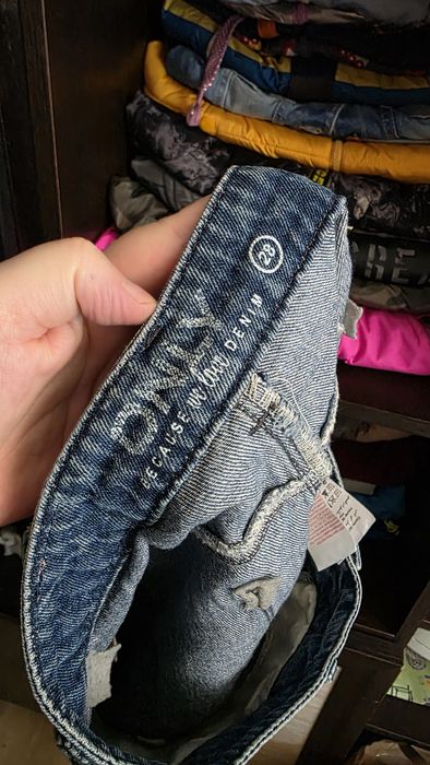 Spodenki jeansowe damskie z dziurami Only  28.