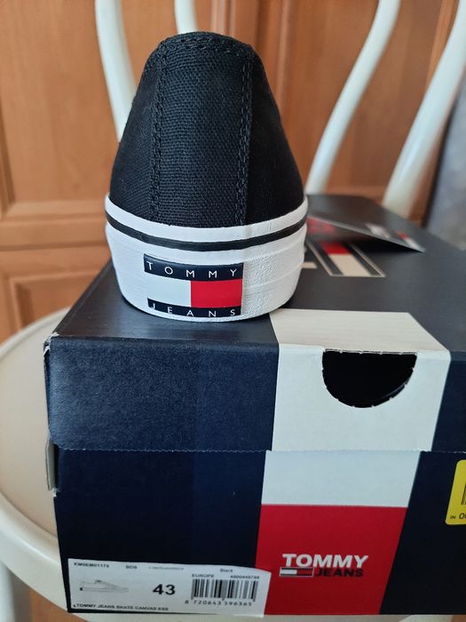 Nowe buty męskie Tommy Jeans rozmiar 43