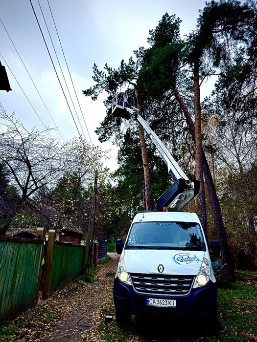 Послуги автовишки 12 м на базі Renault Master Черкаси та область